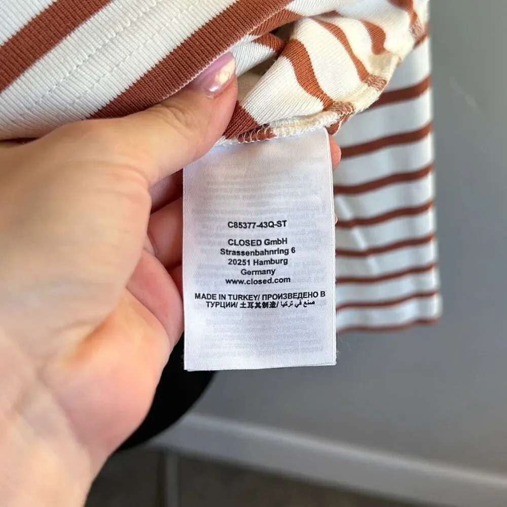 Closed Striped Longsleeve